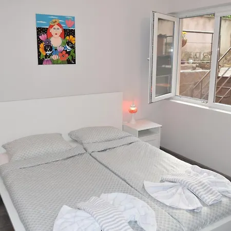 Apartment Sweet